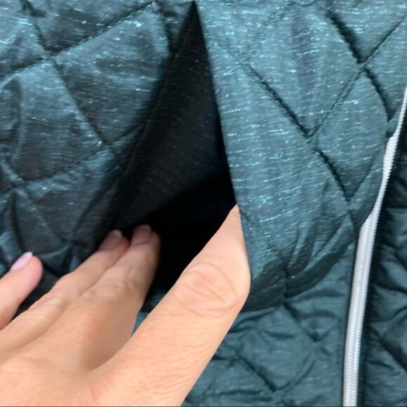 Banana Republic Factory Quilted Printed Slim Galactic Green Heather Vest - Picture 3 of 4